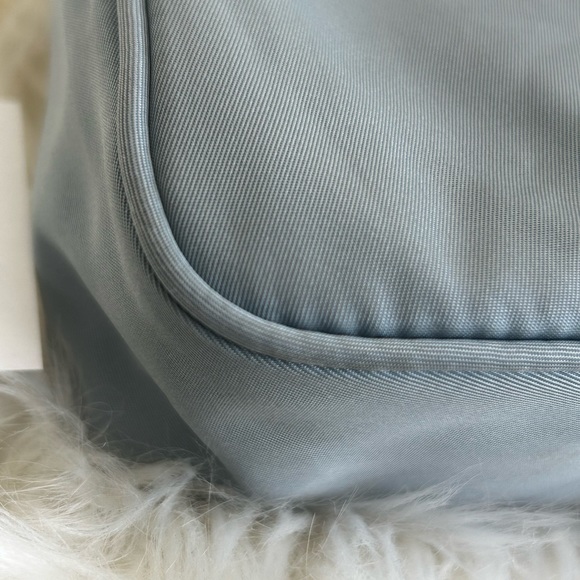 Prada Re-edition Bag "Sold" - Picture 8 of 15